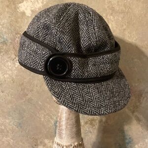EUC Womens Stormy Kromer wool cap